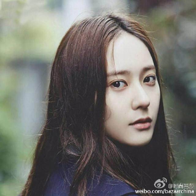 手枪与红唇